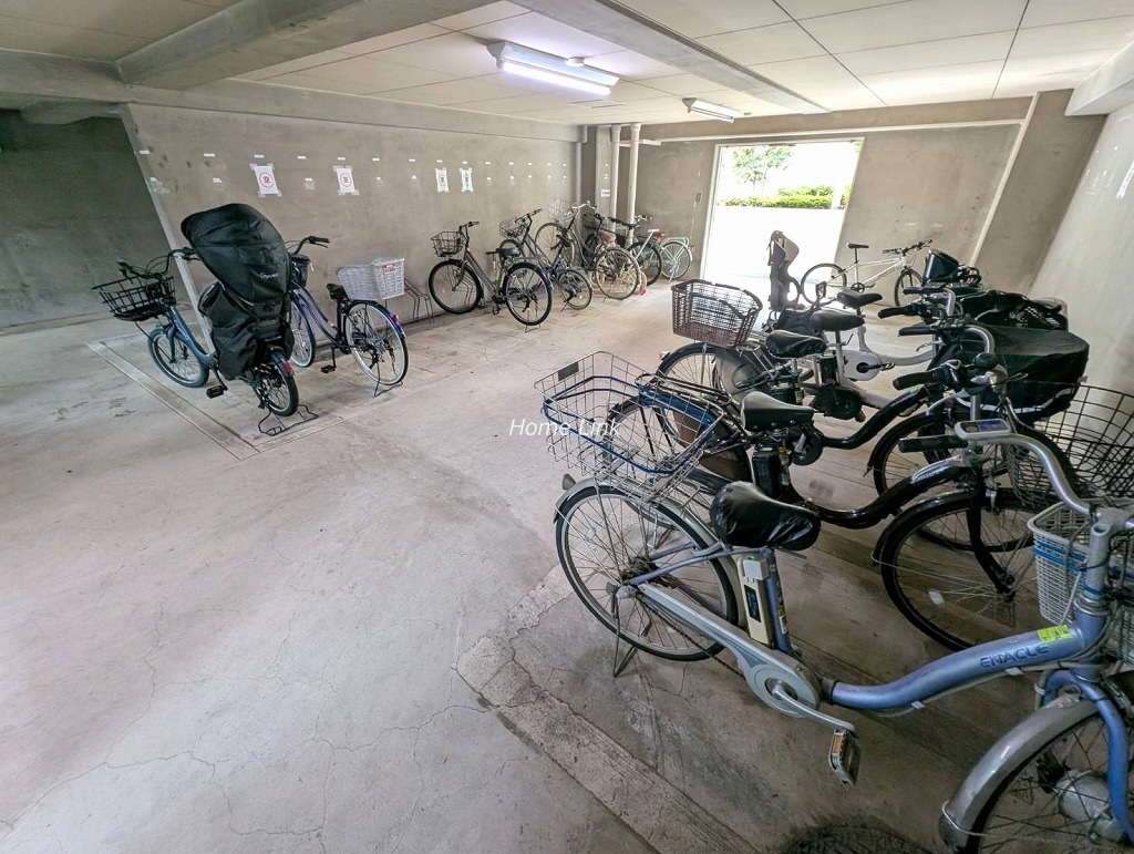 東建ニューハイツ赤塚公園　駐輪場